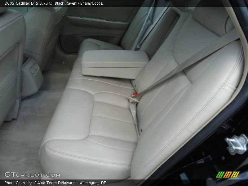 Black Raven / Shale/Cocoa 2009 Cadillac DTS Luxury