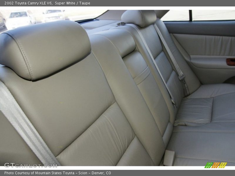 Super White / Taupe 2002 Toyota Camry XLE V6