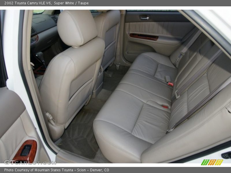 Super White / Taupe 2002 Toyota Camry XLE V6