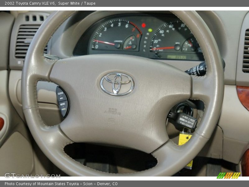 Super White / Taupe 2002 Toyota Camry XLE V6