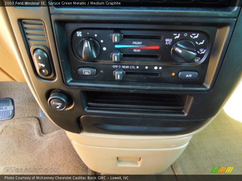 Spruce Green Metallic / Medium Graphite 2003 Ford Windstar SE