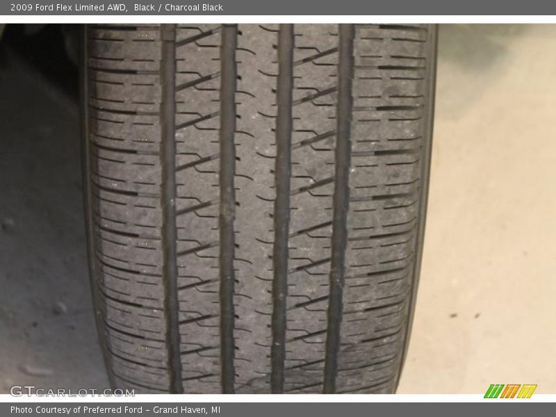 Black / Charcoal Black 2009 Ford Flex Limited AWD