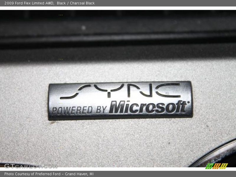 Black / Charcoal Black 2009 Ford Flex Limited AWD