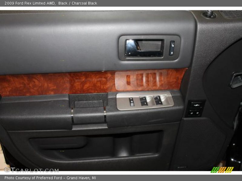 Black / Charcoal Black 2009 Ford Flex Limited AWD