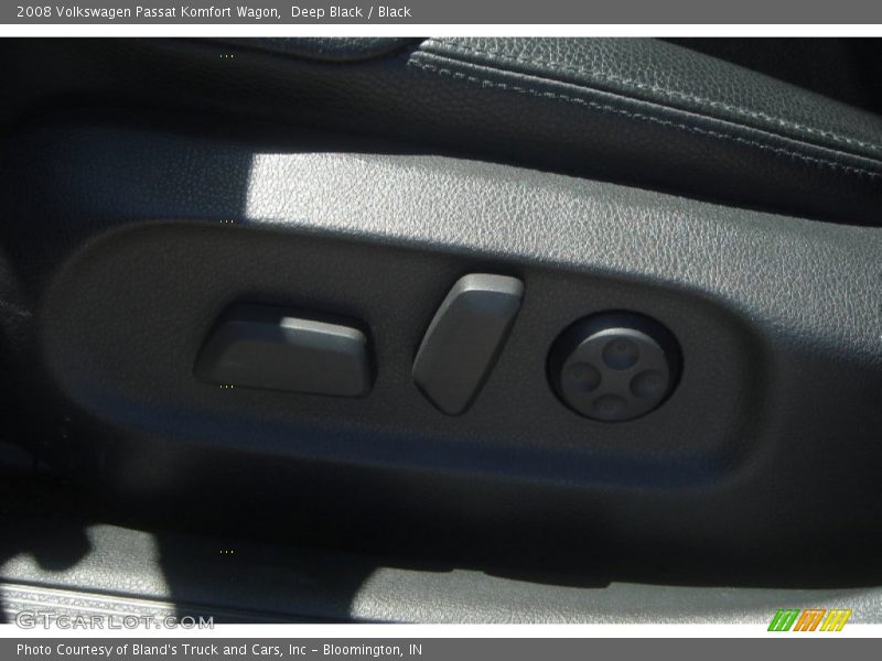 Deep Black / Black 2008 Volkswagen Passat Komfort Wagon