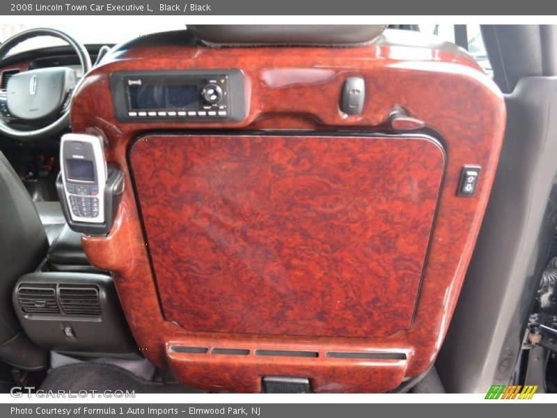  2008 Town Car Executive L Black Interior