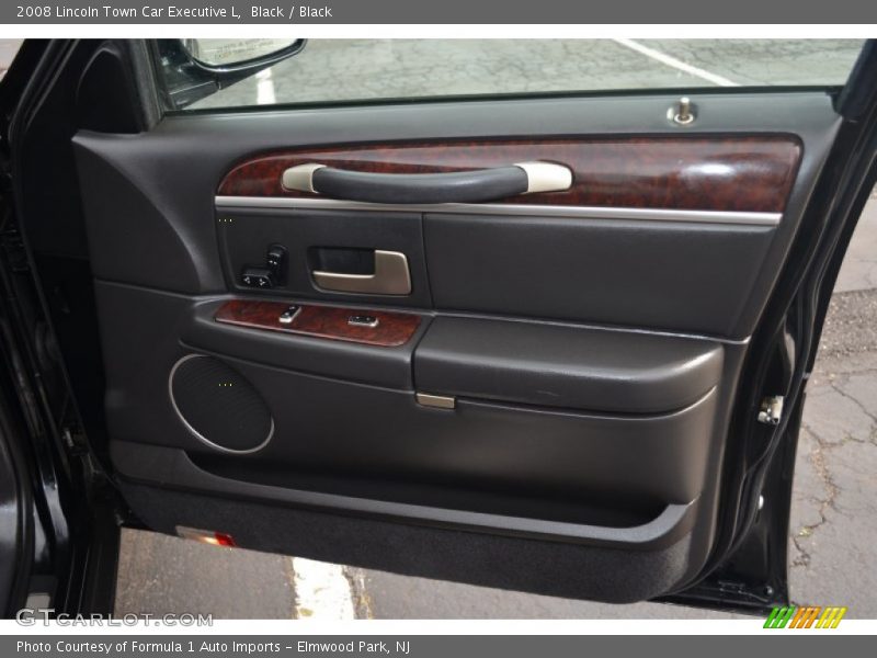 Door Panel of 2008 Town Car Executive L