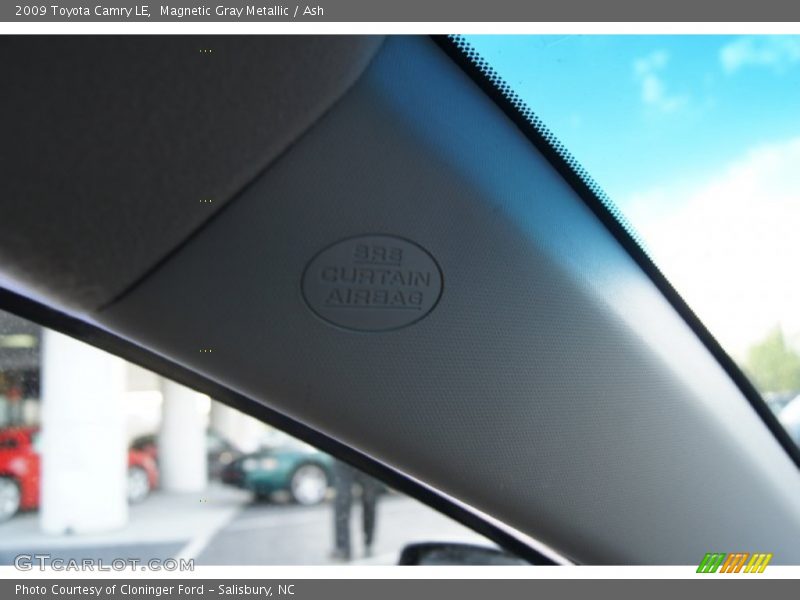 Magnetic Gray Metallic / Ash 2009 Toyota Camry LE
