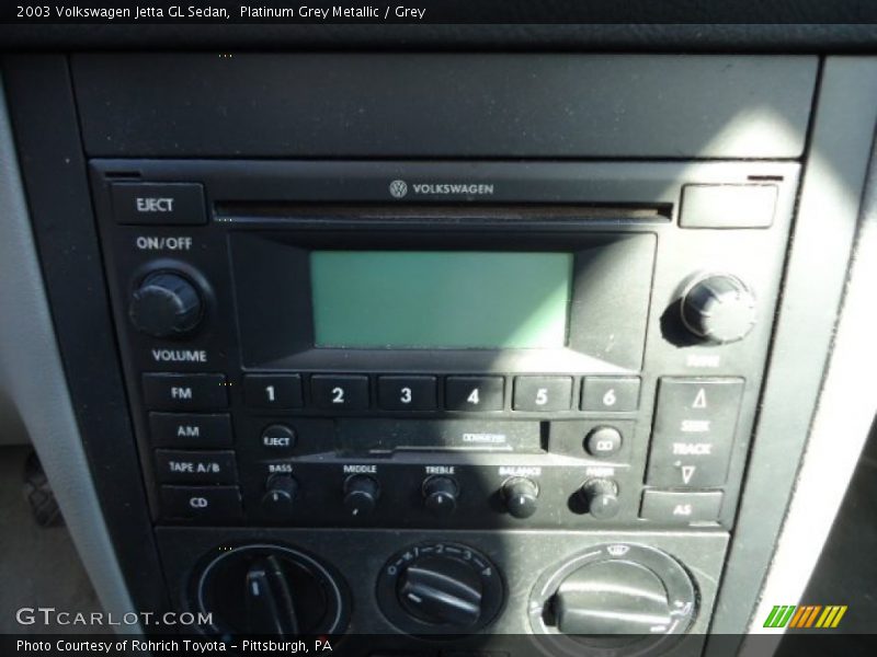 Platinum Grey Metallic / Grey 2003 Volkswagen Jetta GL Sedan