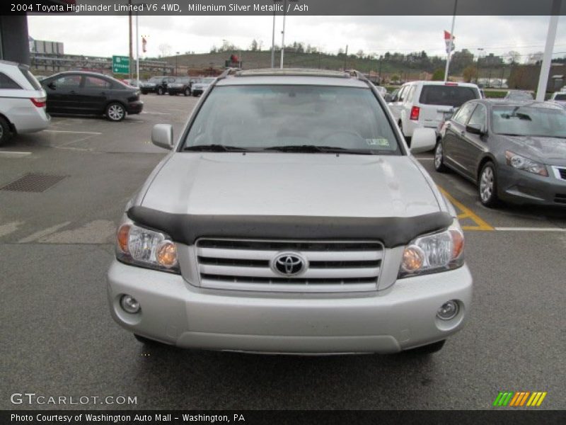 Millenium Silver Metallic / Ash 2004 Toyota Highlander Limited V6 4WD
