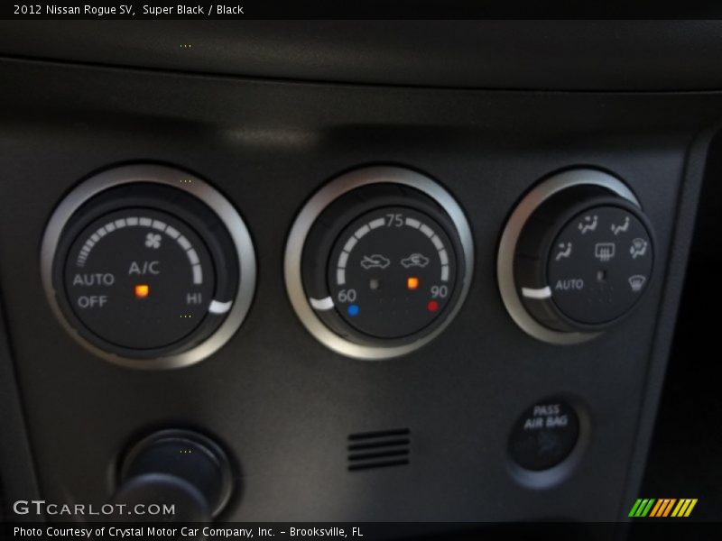 Super Black / Black 2012 Nissan Rogue SV