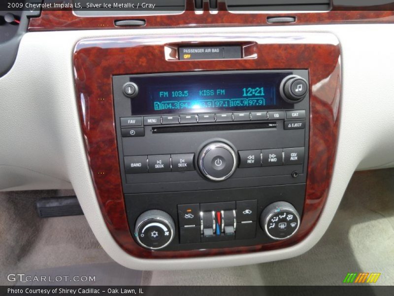 Silver Ice Metallic / Gray 2009 Chevrolet Impala LS