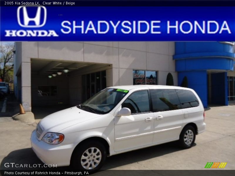 Clear White / Beige 2005 Kia Sedona LX