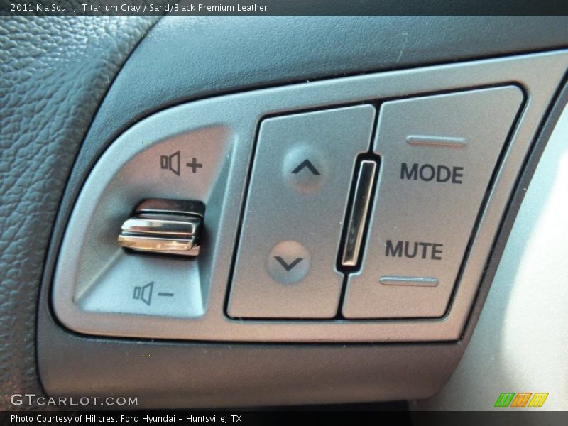 Titanium Gray / Sand/Black Premium Leather 2011 Kia Soul !