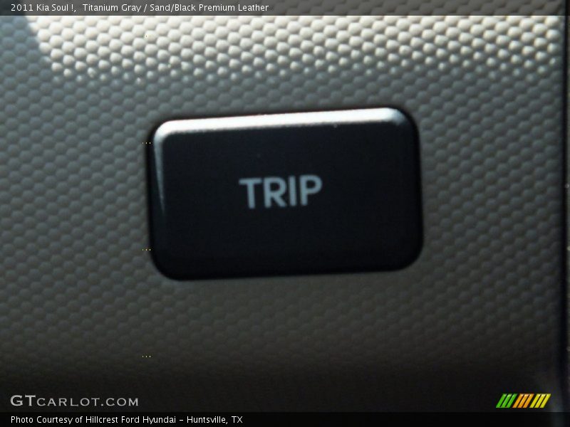 Titanium Gray / Sand/Black Premium Leather 2011 Kia Soul !