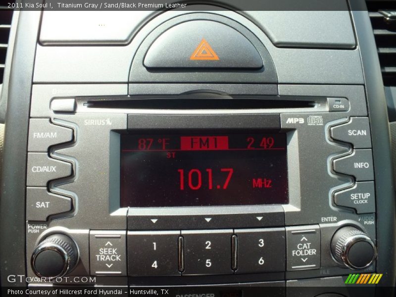 Titanium Gray / Sand/Black Premium Leather 2011 Kia Soul !