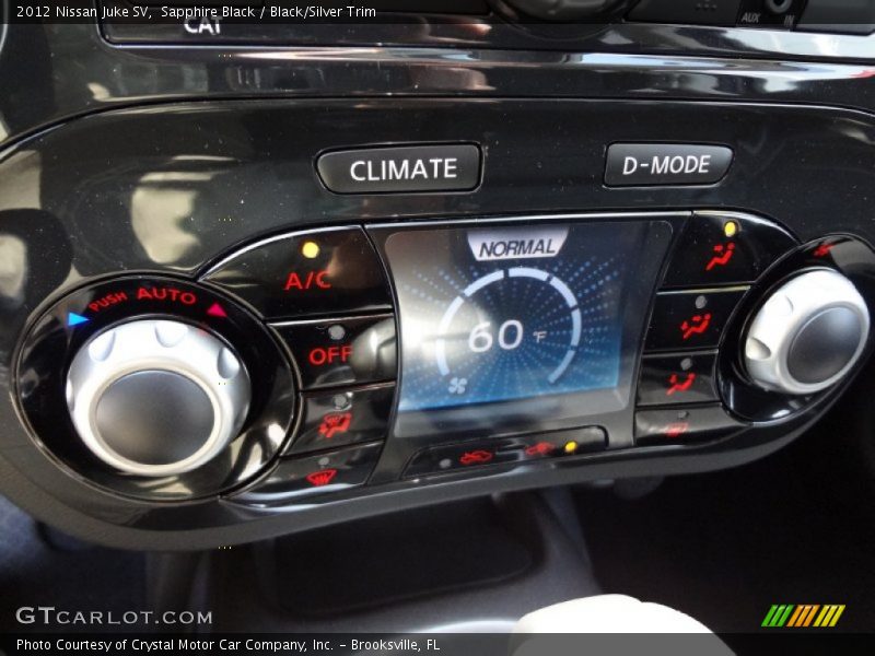 Sapphire Black / Black/Silver Trim 2012 Nissan Juke SV