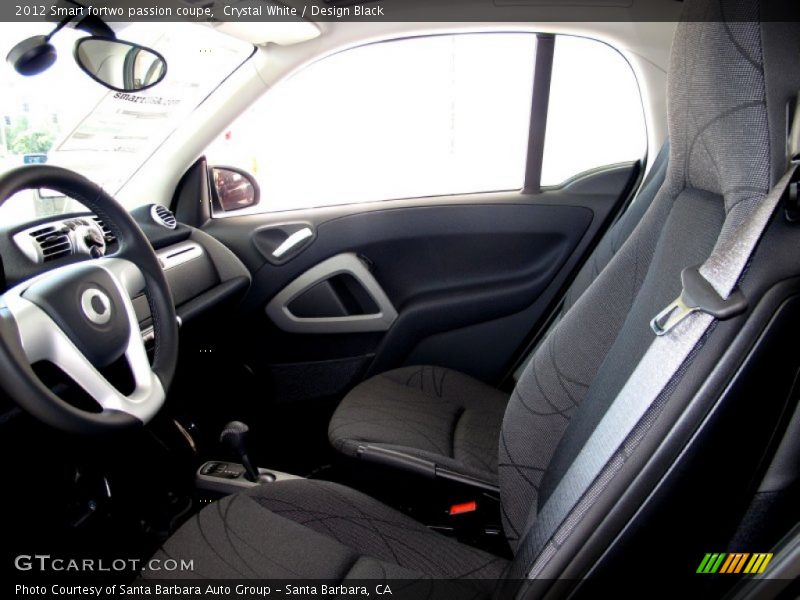 Crystal White / Design Black 2012 Smart fortwo passion coupe