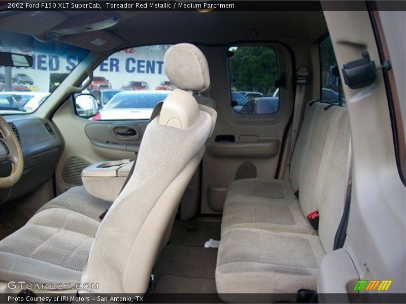 Toreador Red Metallic / Medium Parchment 2002 Ford F150 XLT SuperCab