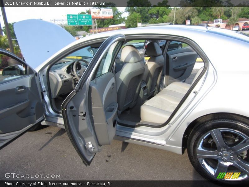 Silver Ice Metallic / Titanium 2011 Chevrolet Malibu LT