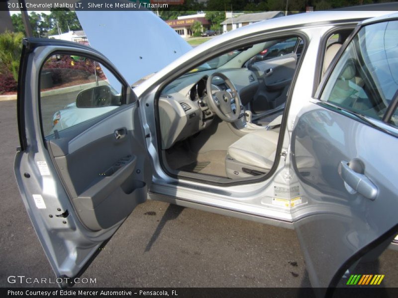 Silver Ice Metallic / Titanium 2011 Chevrolet Malibu LT