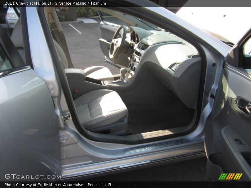 Silver Ice Metallic / Titanium 2011 Chevrolet Malibu LT