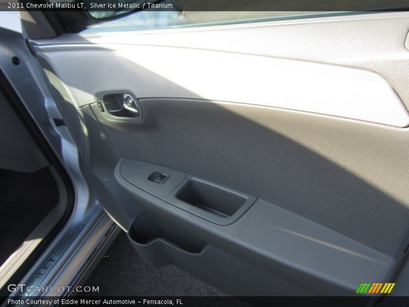 Silver Ice Metallic / Titanium 2011 Chevrolet Malibu LT