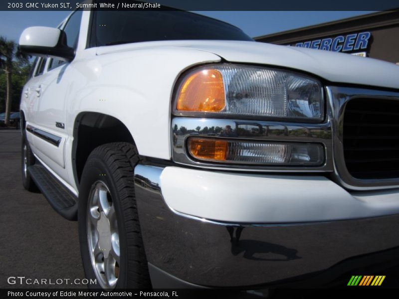 Summit White / Neutral/Shale 2003 GMC Yukon SLT