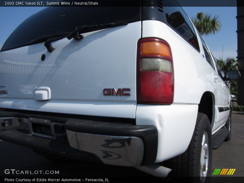 Summit White / Neutral/Shale 2003 GMC Yukon SLT