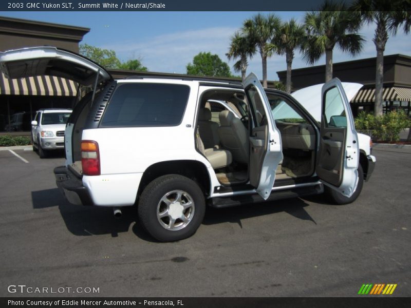 Summit White / Neutral/Shale 2003 GMC Yukon SLT