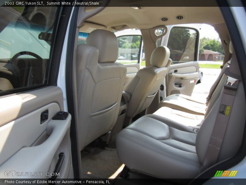 Summit White / Neutral/Shale 2003 GMC Yukon SLT