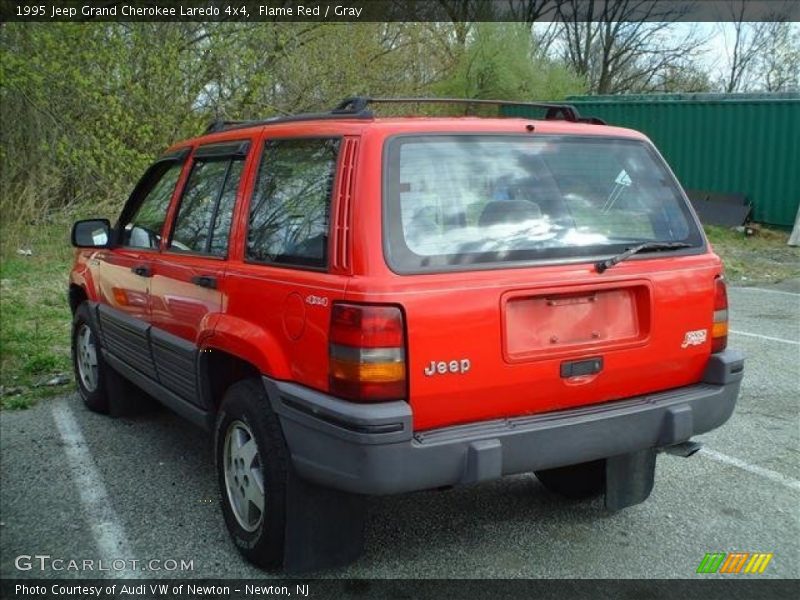Flame Red / Gray 1995 Jeep Grand Cherokee Laredo 4x4