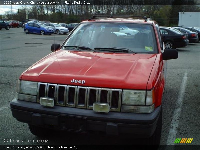 Flame Red / Gray 1995 Jeep Grand Cherokee Laredo 4x4