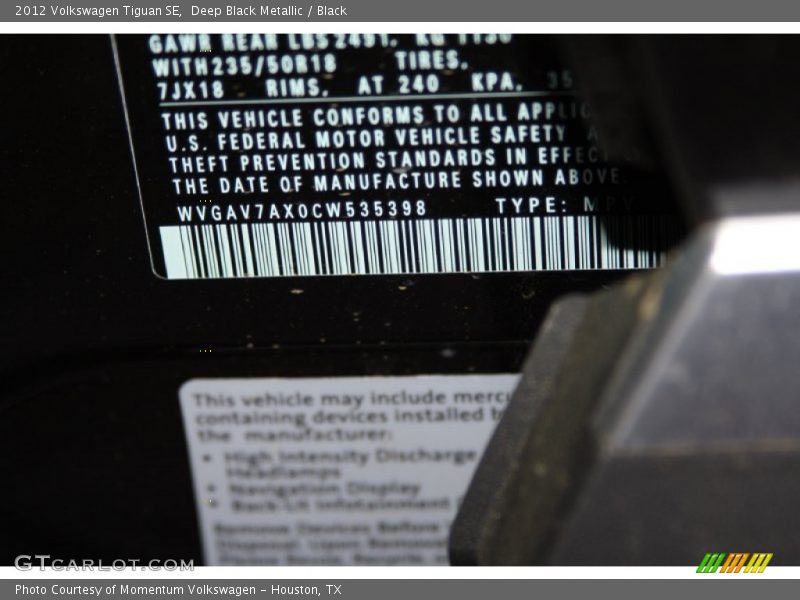 Deep Black Metallic / Black 2012 Volkswagen Tiguan SE