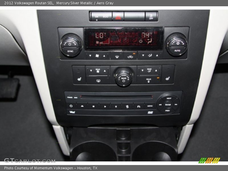 Mercury Silver Metallic / Aero Gray 2012 Volkswagen Routan SEL