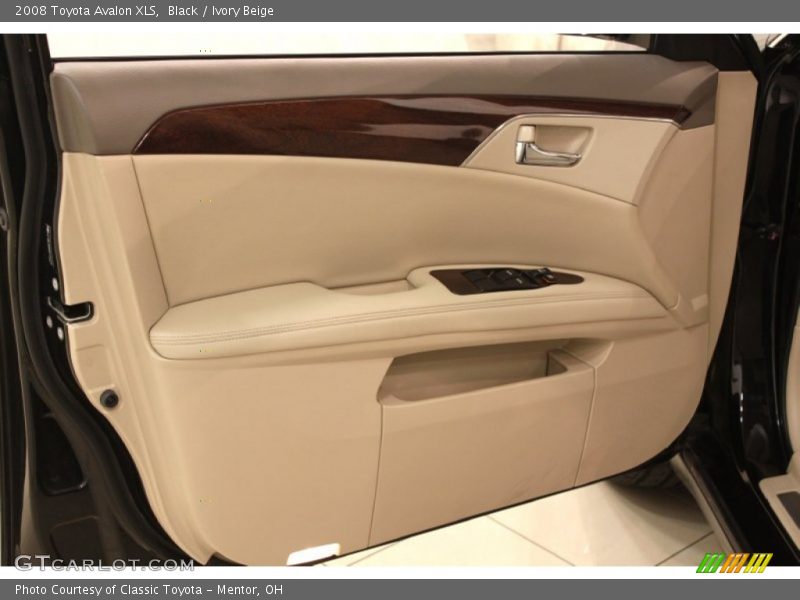 Black / Ivory Beige 2008 Toyota Avalon XLS