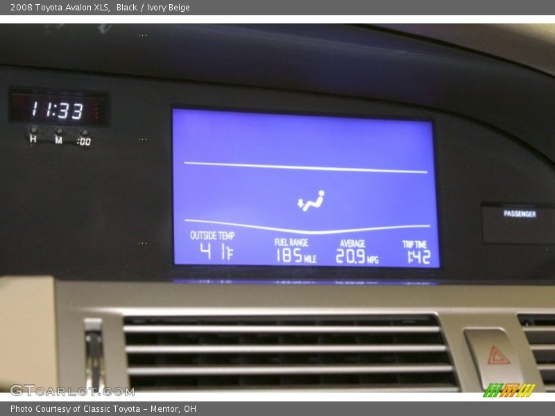 Black / Ivory Beige 2008 Toyota Avalon XLS