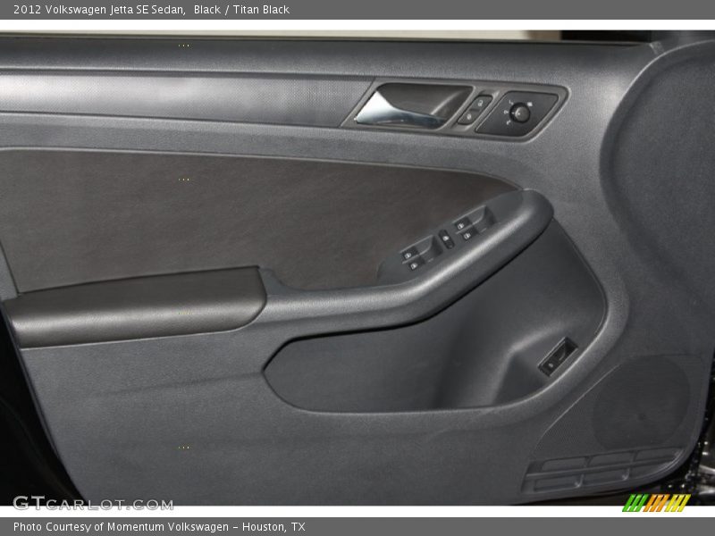 Black / Titan Black 2012 Volkswagen Jetta SE Sedan