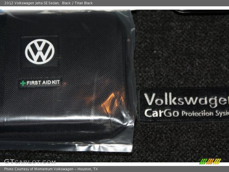 Black / Titan Black 2012 Volkswagen Jetta SE Sedan
