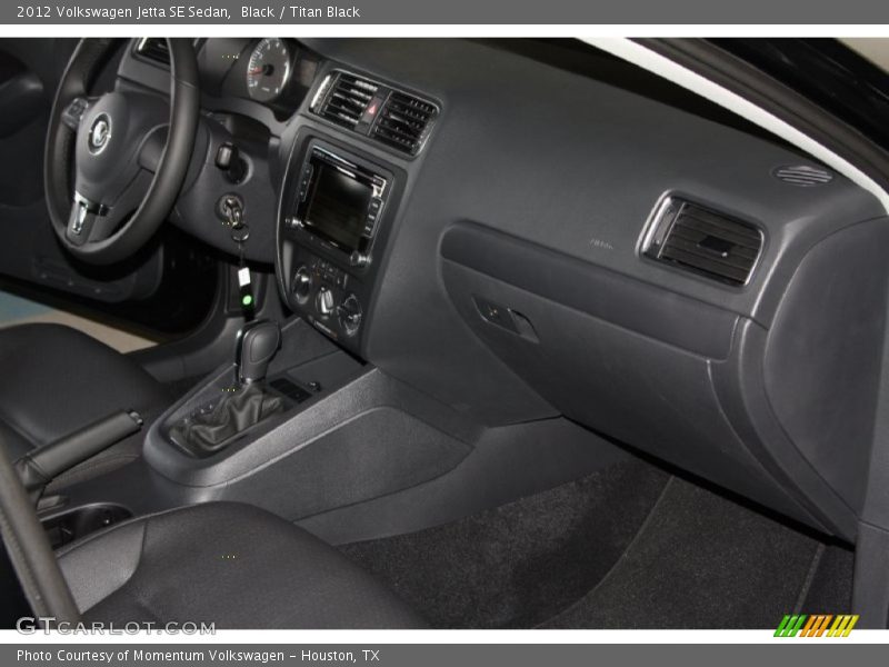 Black / Titan Black 2012 Volkswagen Jetta SE Sedan
