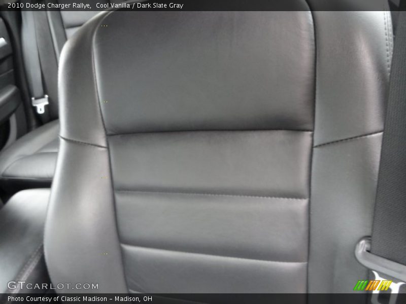 Cool Vanilla / Dark Slate Gray 2010 Dodge Charger Rallye