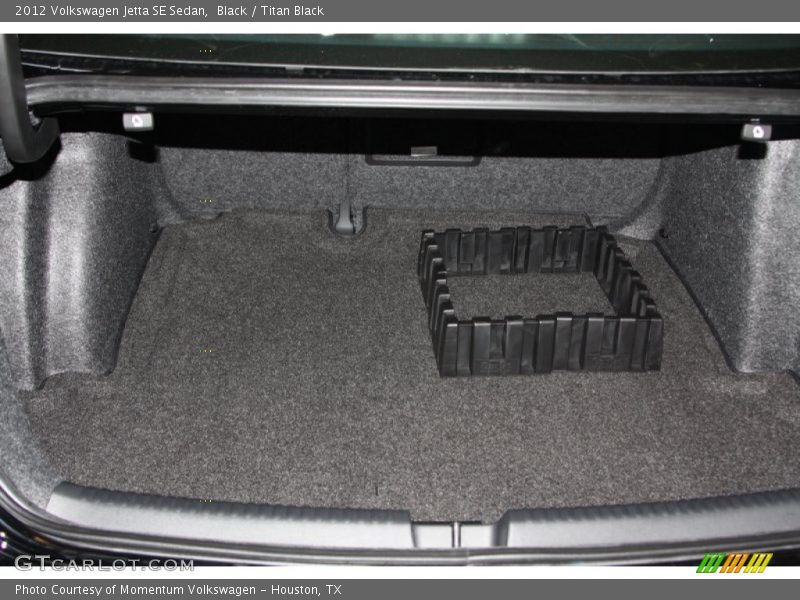 Black / Titan Black 2012 Volkswagen Jetta SE Sedan