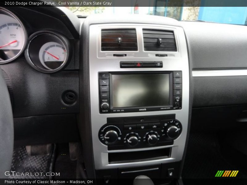 Cool Vanilla / Dark Slate Gray 2010 Dodge Charger Rallye
