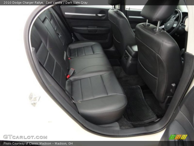 Cool Vanilla / Dark Slate Gray 2010 Dodge Charger Rallye