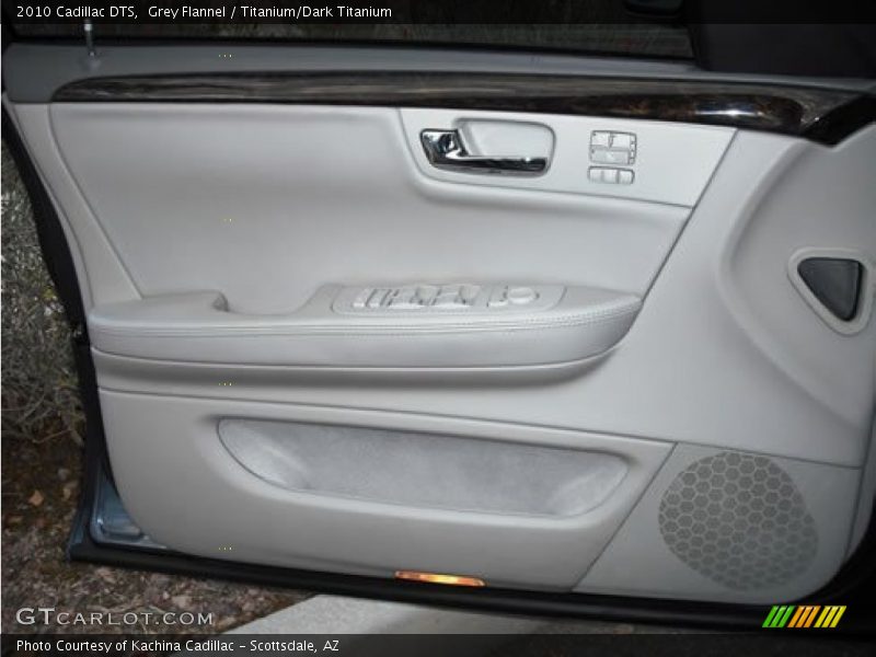 Grey Flannel / Titanium/Dark Titanium 2010 Cadillac DTS
