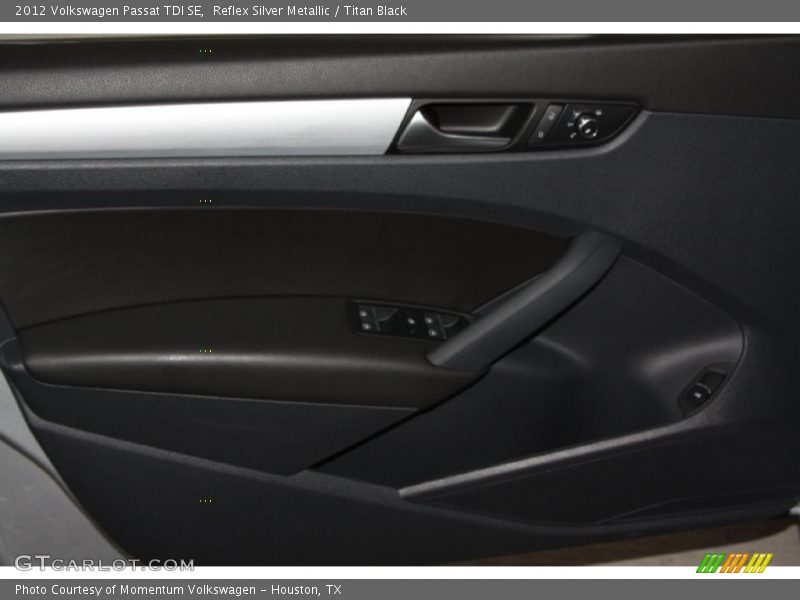 Reflex Silver Metallic / Titan Black 2012 Volkswagen Passat TDI SE