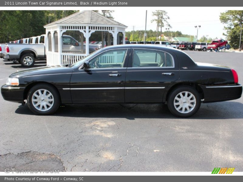 Black / Medium Light Stone 2011 Lincoln Town Car Signature Limited