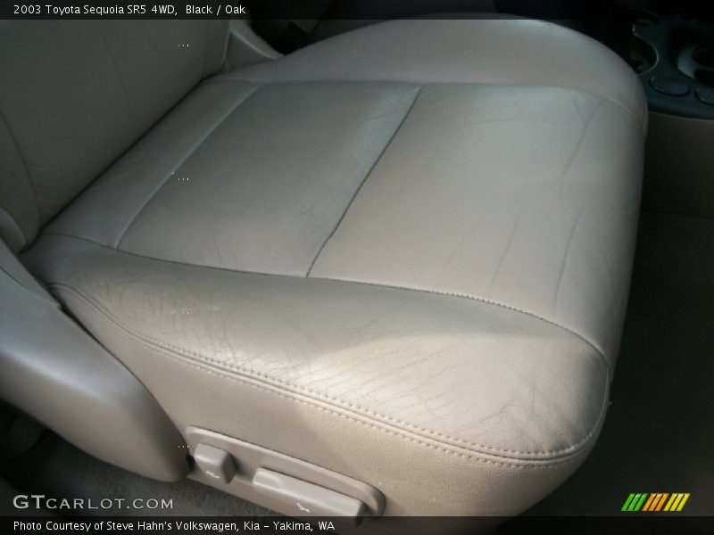Black / Oak 2003 Toyota Sequoia SR5 4WD