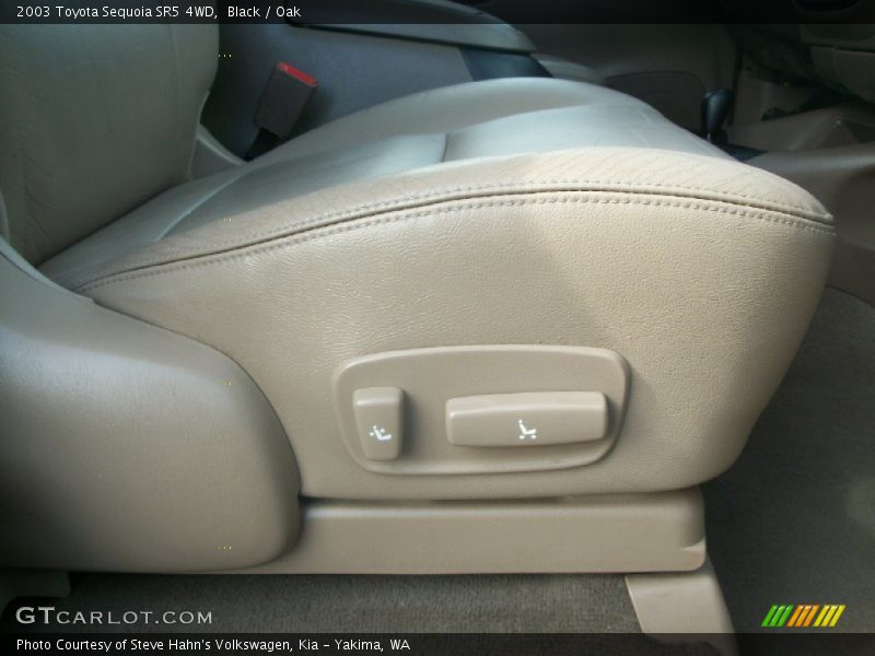 Black / Oak 2003 Toyota Sequoia SR5 4WD