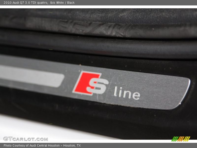 Ibis White / Black 2010 Audi Q7 3.0 TDI quattro